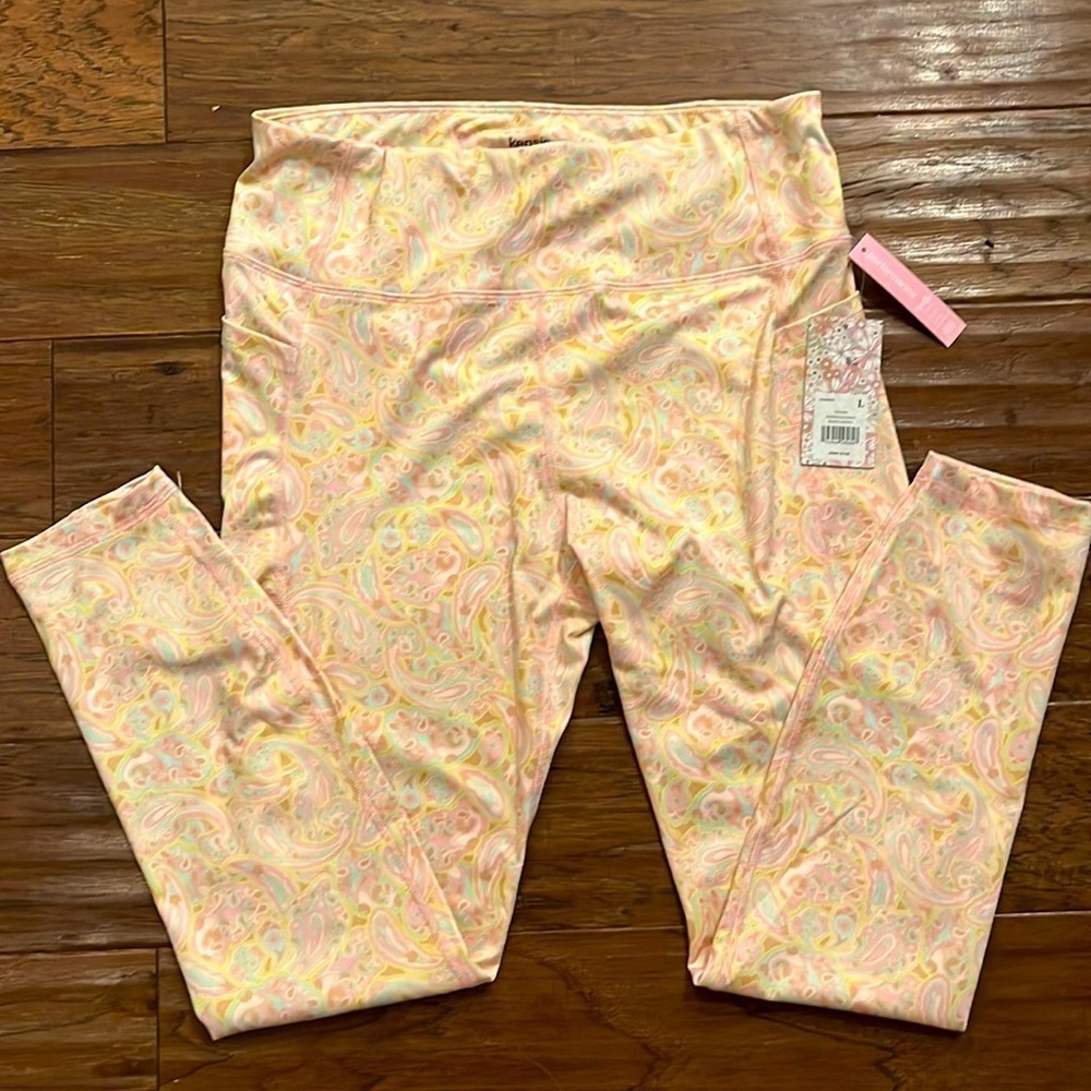 Kenzie bubblegum Paisley leggings